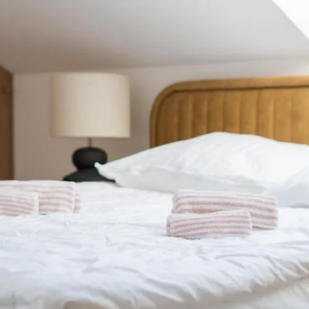Old Town Gem Designer Apartment - Centre Location - Families - Remote Work Danzig Exterior foto