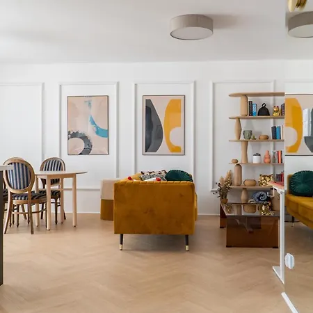 Old Town Gem Designer Apartment - Centre Location - Families - Remote Work Danzig Exterior foto